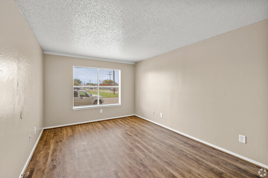 Building Photo - 3736 Bonnie Dr
