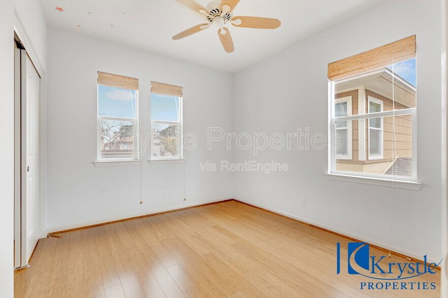 Building Photo - 1010 Madrone Ave