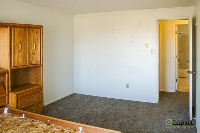 Building Photo - 615 Co Rd 45