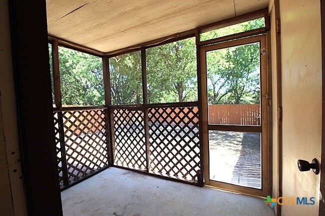 Building Photo - 403 Northern Dove Ln