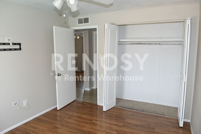 Building Photo - Updated 3 BD/2 BA/2 CG Home w/Pool Near Thunderbird & I-17 in Phoenix!