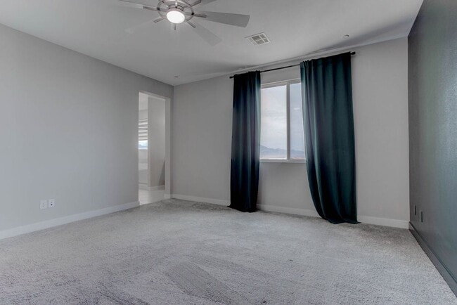 Building Photo - Stylish 3-Bed Home with Loft & EV Charger in Skye Canyon