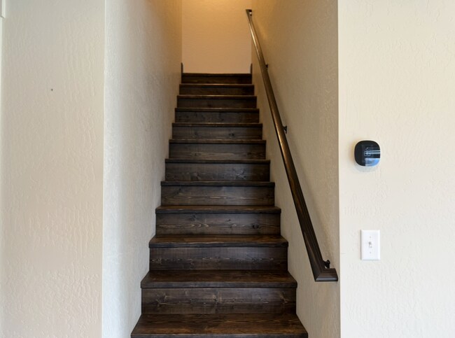 Building Photo - Modern Kalispell Home
