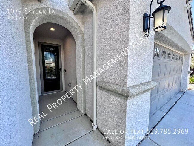 Building Photo - 1079 Skylar Ln