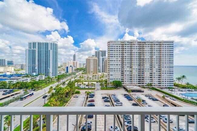 Building Photo - 1980 S Ocean Dr