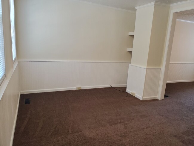 Building Photo - Lovely 2 Bedroom Home in Lancaster City!