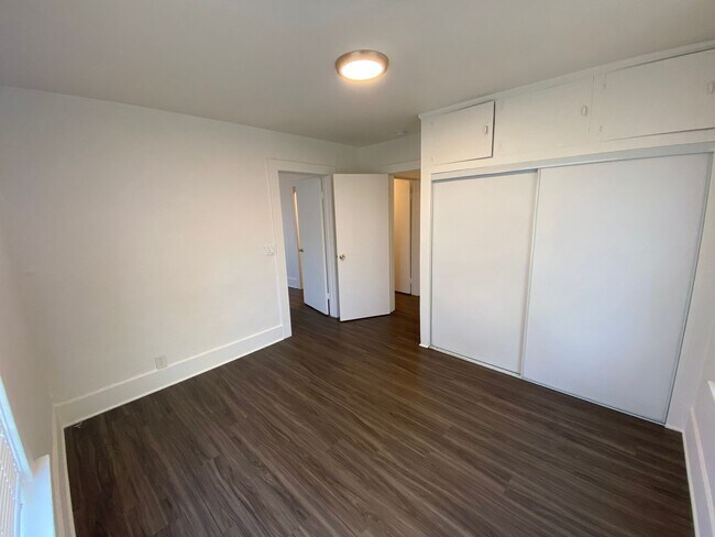 Building Photo - 911 Beryl St