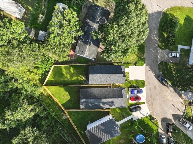 Building Photo - 914 Timberglen Ct