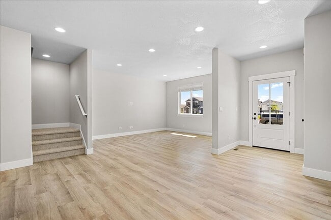 Building Photo - Experience Spacious Luxury: 4 Bedroom, 3 Bath Two-Story Rental Home Awaits