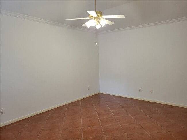 Building Photo - 1848 Nursery Rd