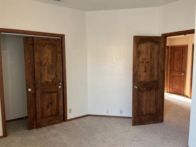 Building Photo - 4611 Shorewood Dr