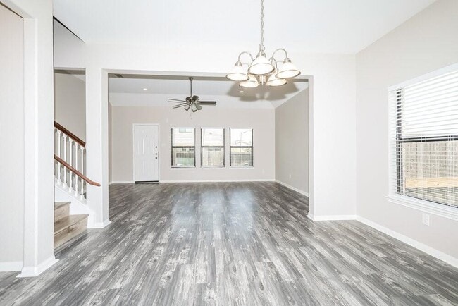 Building Photo - 18446 Sunrise Pines Dr