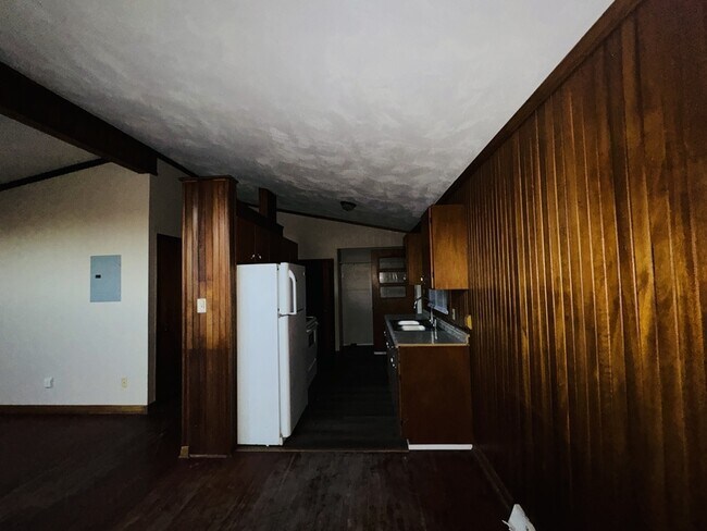 Building Photo - 1096 NC-56