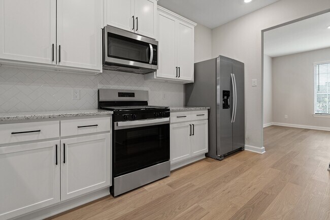 Building Photo - 21520 Bluebonnet Bay Dr