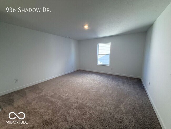 Building Photo - 936 Shadow Dr