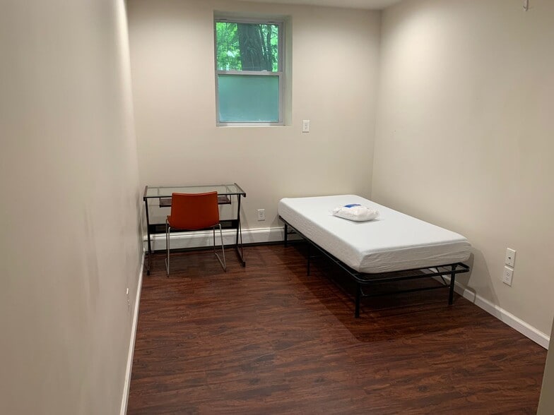 Building Photo - 2152 12th St