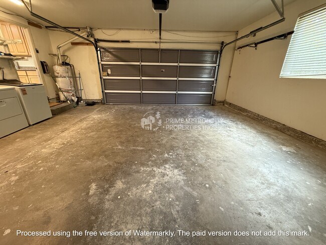 Building Photo - 2346 Montezuma Dr