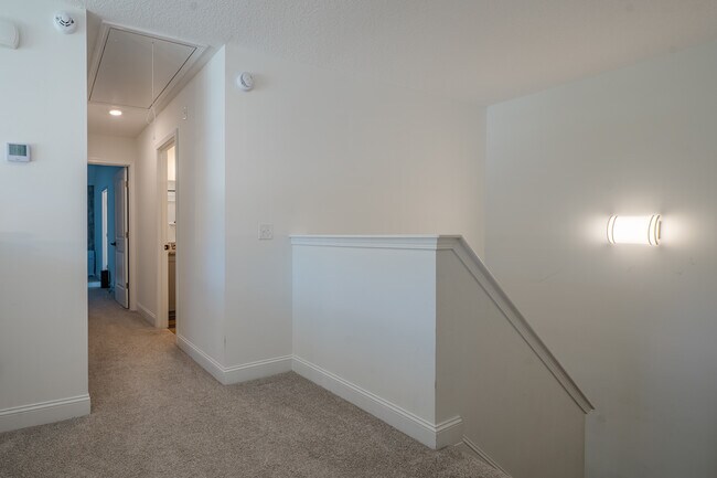 Building Photo - 158 Legacy Ln