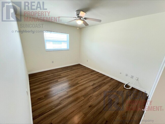 Building Photo - 2950 Pafko Dr