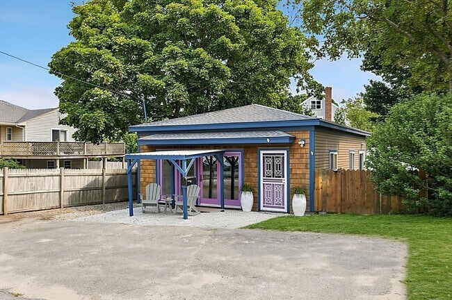 Building Photo - 15 Rockland House Rd