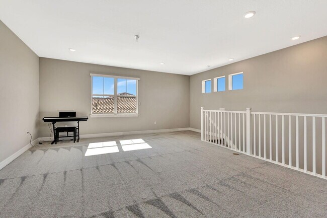 Building Photo - 10901 Stellar Cir