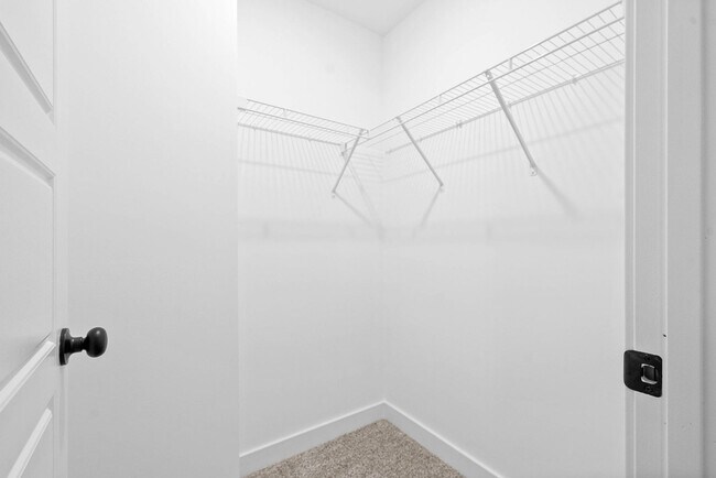 Building Photo - 914 Power St