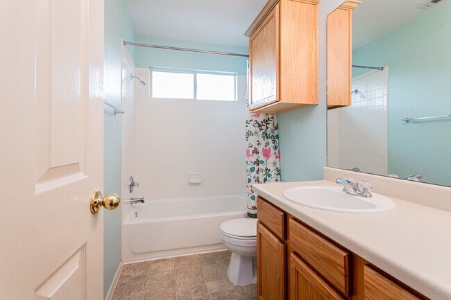 Building Photo - 3-Bed, 2.5-Bath Gem with Covered Porch & S...
