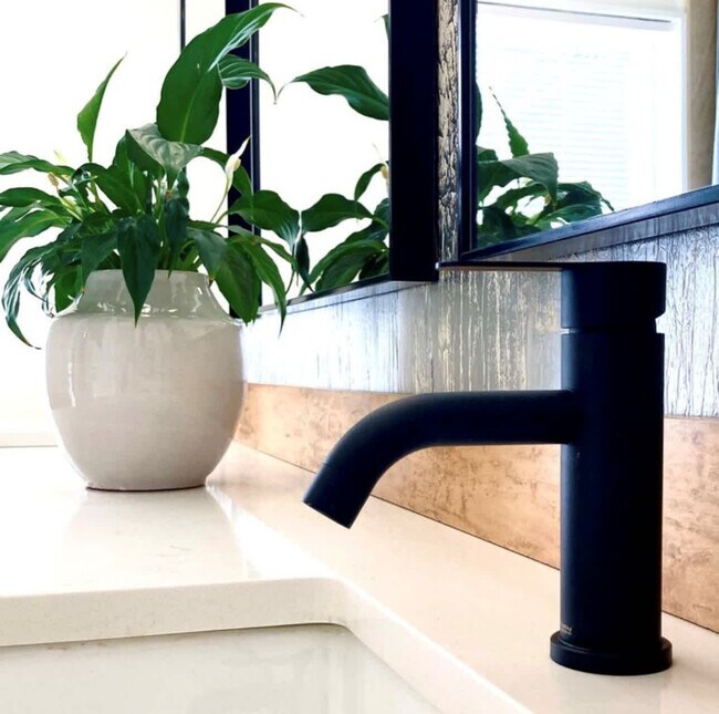 Building Photo - 928 Ditney Way