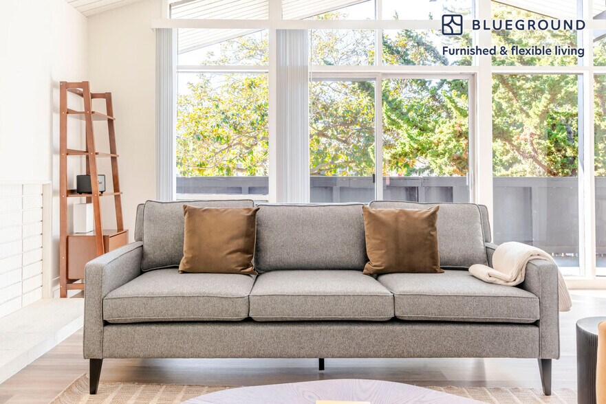 Building Photo - 801 Middlefield Rd