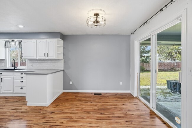 Building Photo - 11721 N Lincoln Ct