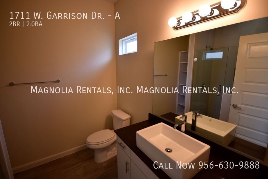 Building Photo - 1711 W Garrison Dr