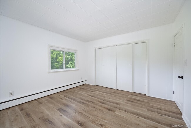 Building Photo - 216 Hobbs Ln