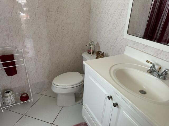 Building Photo - 6813 Moonlit Dr