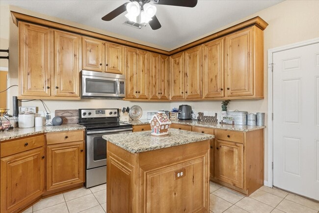Building Photo - 1720 Elk Run Dr