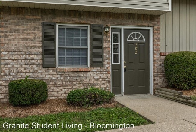 Building Photo - 2 br, 1.5 bath House - 702 Sherwood Hills Dr