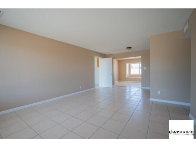 Building Photo - Live the Arizona Dream in This Beautifully...