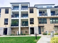 Building Photo - 250 Waters Park Cir