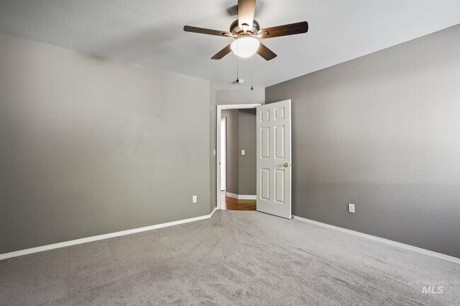 Building Photo - 11909 W Patrina Dr