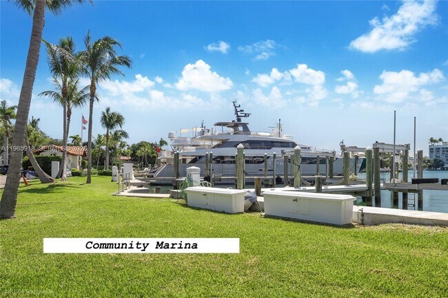 Building Photo - 52 Camden Dr