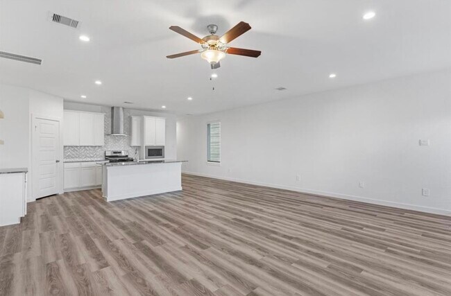 Building Photo - 13436 Sombrero Cay Dr