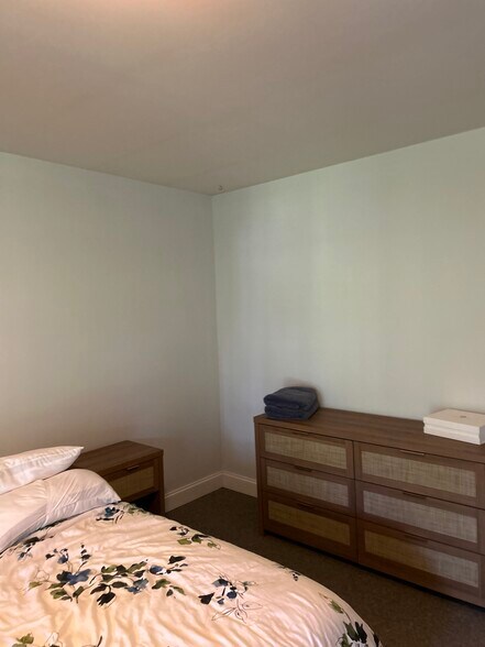 2 of 3 beds - 12 Bermuda Pointe Cir