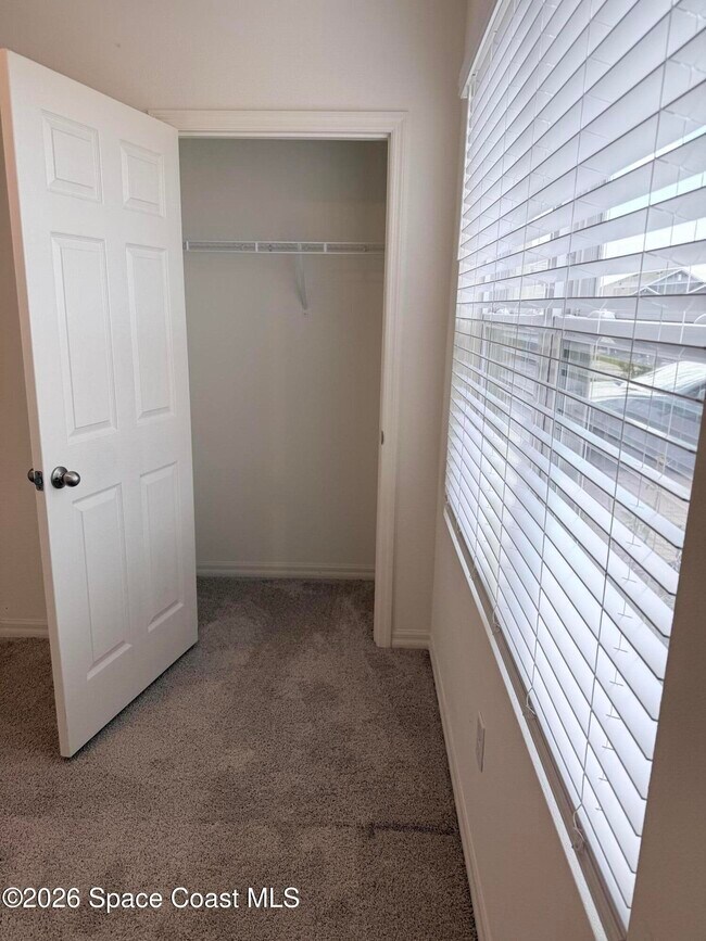 Building Photo - 4984 Amasa Cir