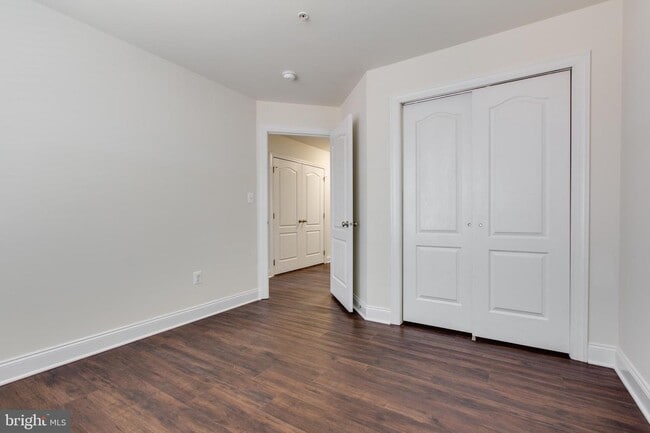 Building Photo - 7757 Crystal Brook Way