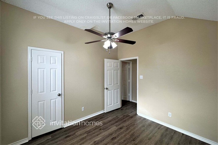 Building Photo - 1501 Hunter Ct