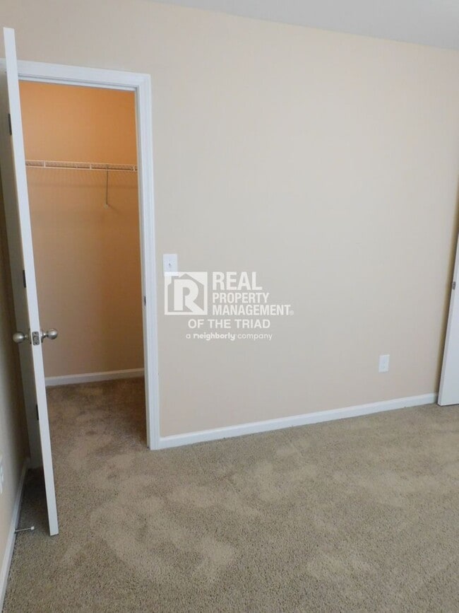 Building Photo - Pre-Market Newer 4 Bedroom / 2 Car Garage ...