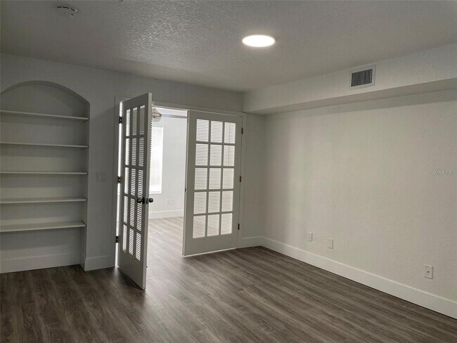 Building Photo - 822 Camargo Way