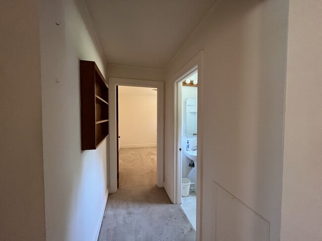 Building Photo - 3205 Bridges St