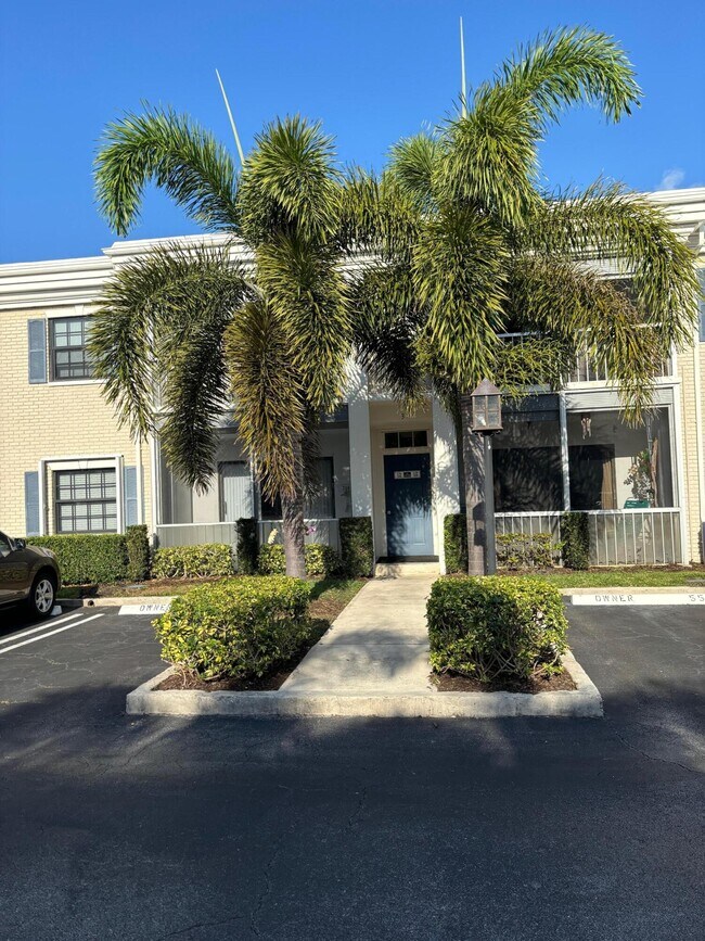 Primary Photo - 120 Cypress Club Dr