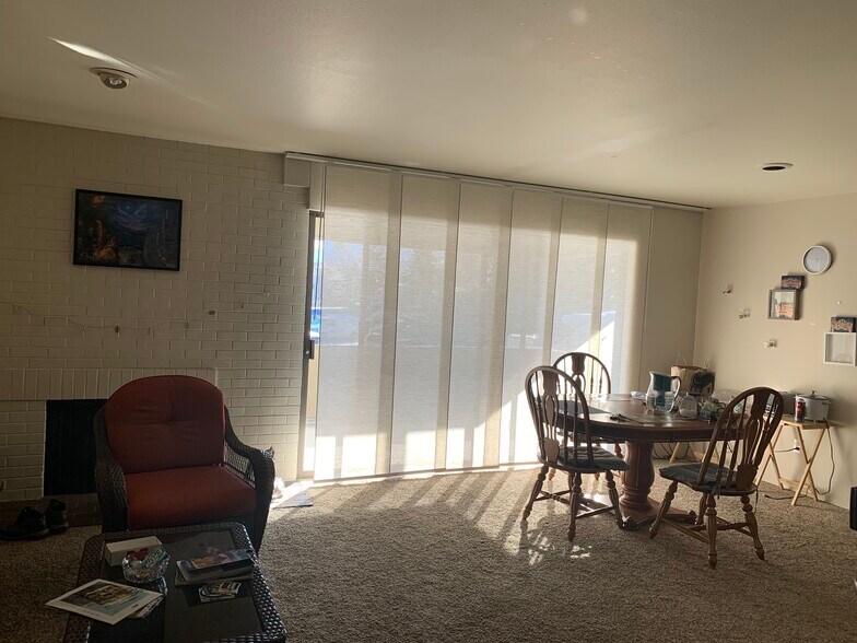 SLIDING PATIO SCREENS - 2227 Canyon Blvd