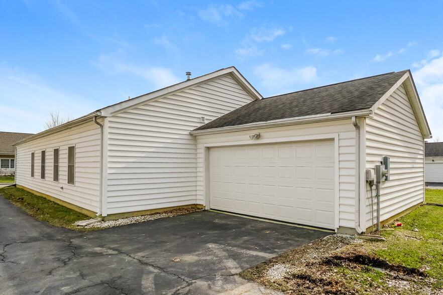 Building Photo - 4043 Summerstone Dr